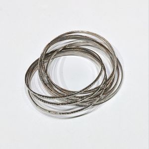 Interlocking Silver Bangles Bracelet